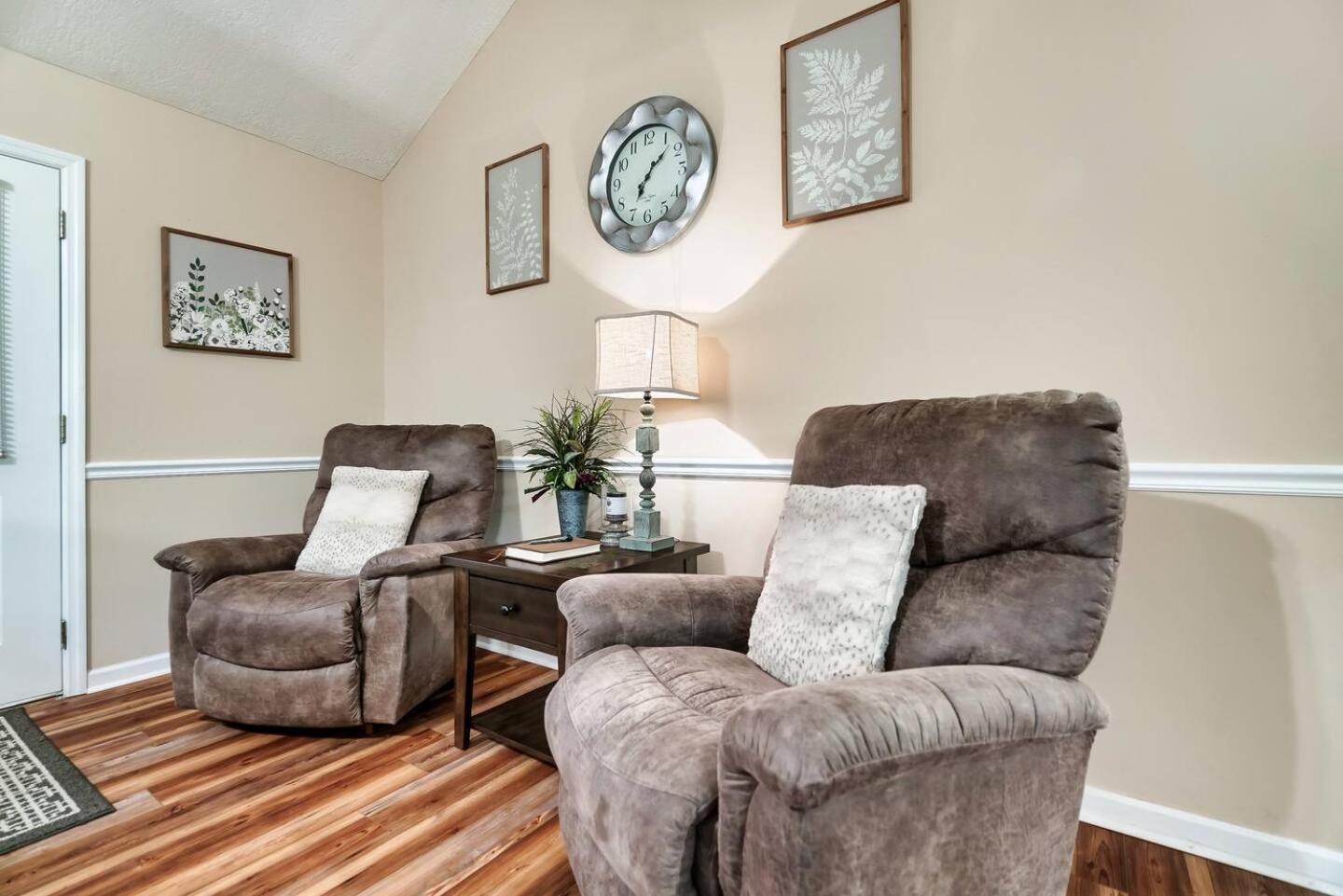 1 Mile To Pkwy, Pets, Hot Tub, Creekside, Porch Villa Pigeon Forge Dış mekan fotoğraf